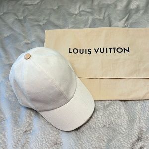 Louis Vuitton Monogram “Be MY Cap”🧢 in White Sz Medium